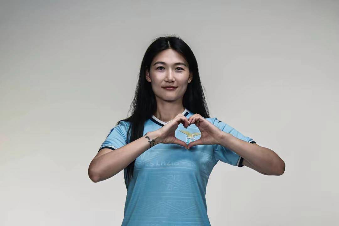 包含竞技场上逐梦：女足豪情万丈的词条