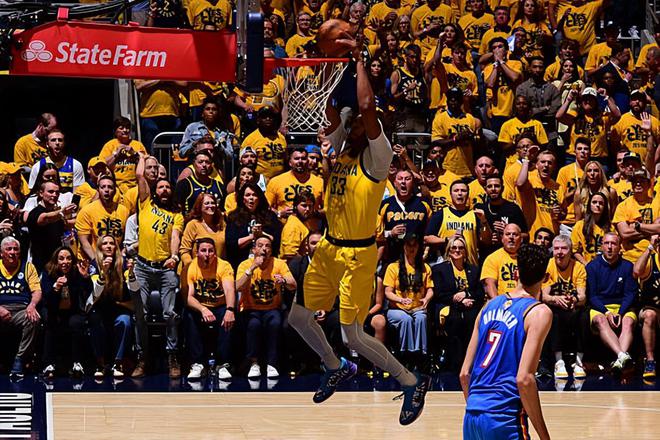 步行者队中锋球员实力值得期待，成为球队内线利器